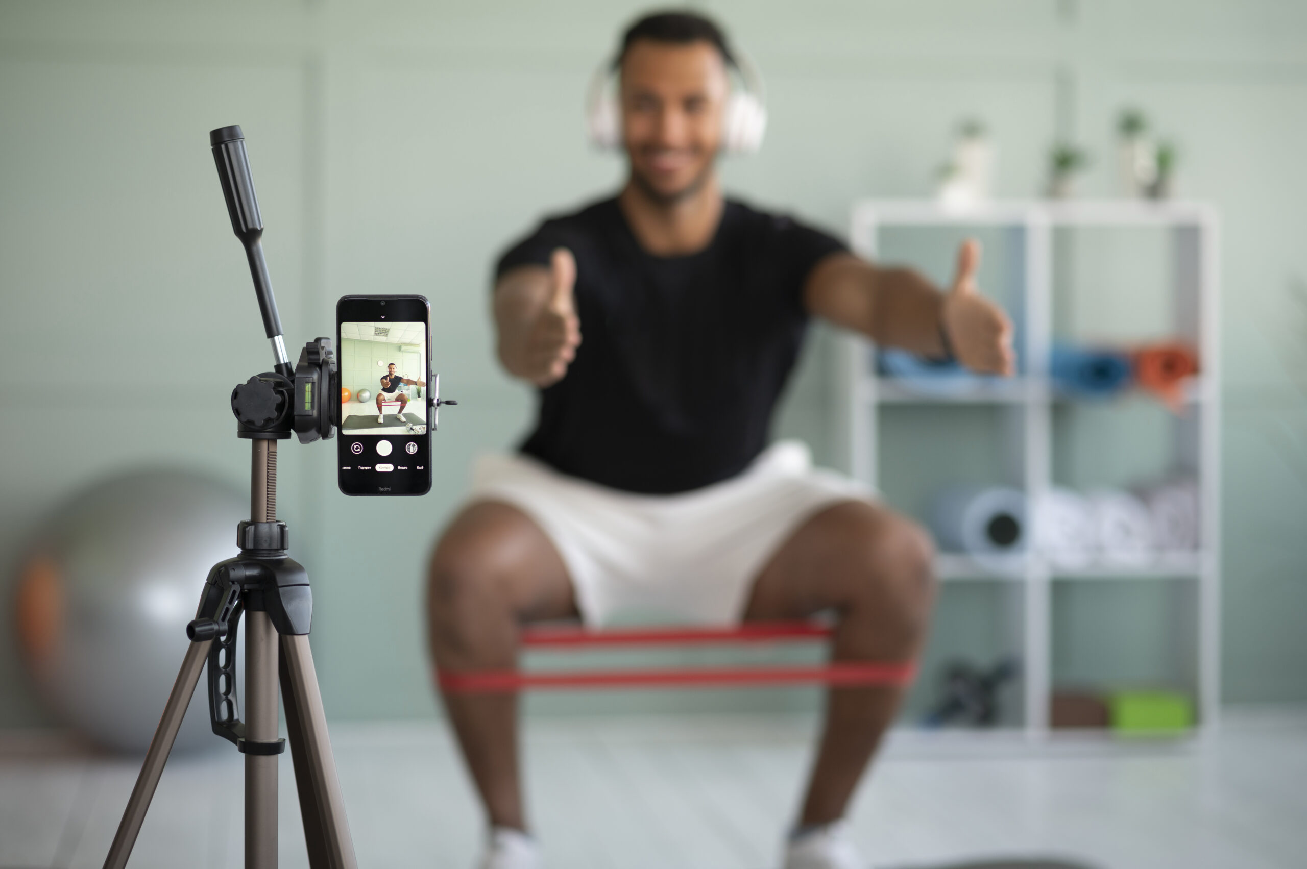 A Trainer Providing Fitness Guidance Through an Online Platform